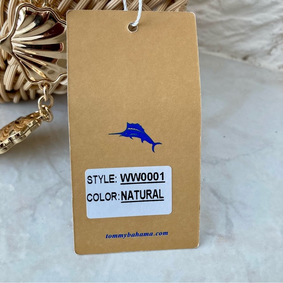 NWT Tommy Bahama seashell shaped woven rattan clam shaped clutch/handbag. - Picture 7 of 16